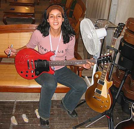 Souad massi